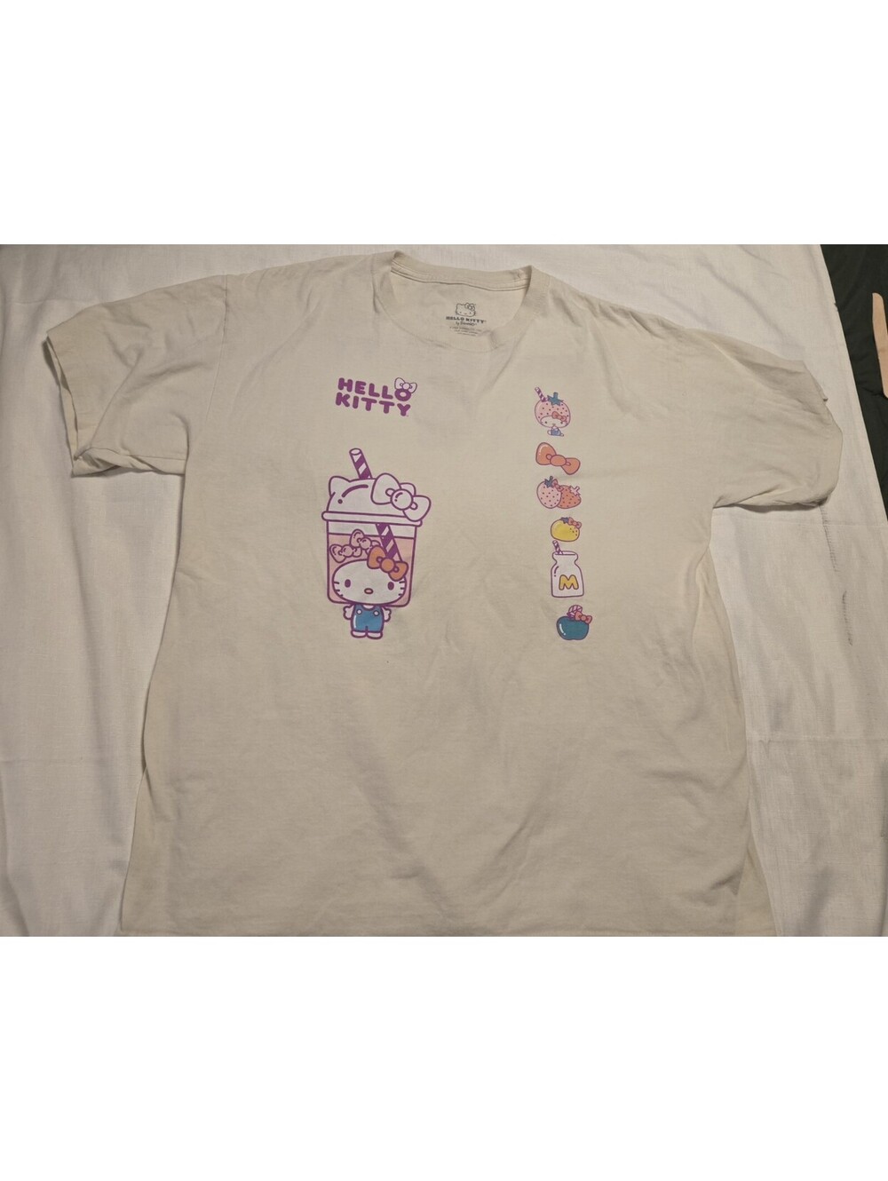 Sanrio Hello Kitty Strawberry Boba Tea Graphic Cream T-Shirt Kawaii Size L